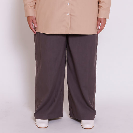 Linen Pants in Taupe